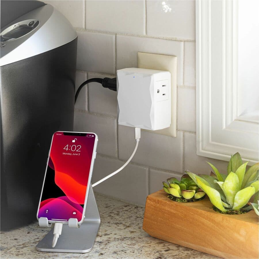 CyberPower P2WUC3 wall-tap surge protector with 3 USB-C ports and 30 W output