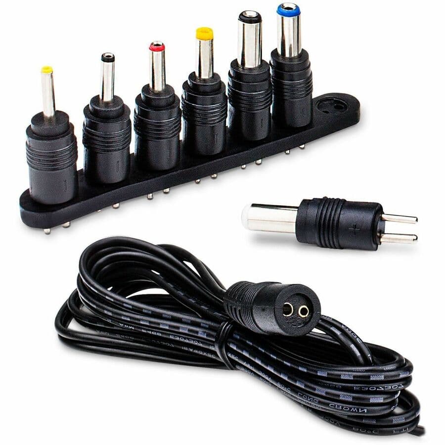 CyberPower universal power adapter with 3-12 V output and NEMA 5-15P plug