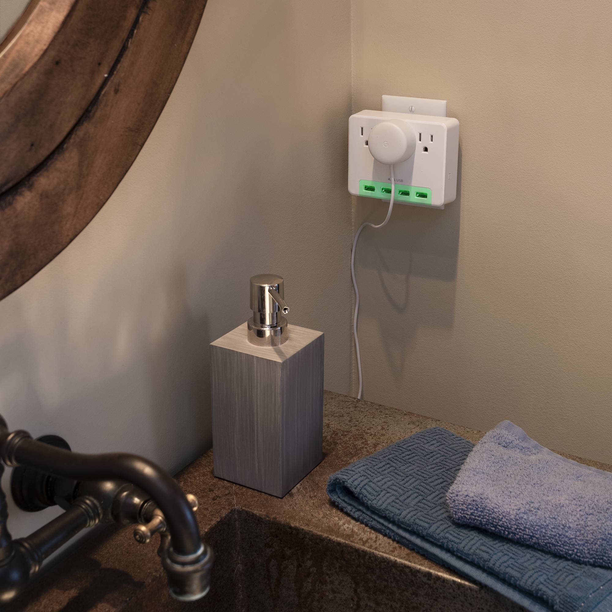 CyberPower P3WUH desktop USB charger with 4 ports, 3.4 A total output, and multi-color glow